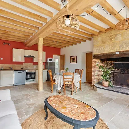 La Tourelle De Saint Michel De Livet - Parking Apartman