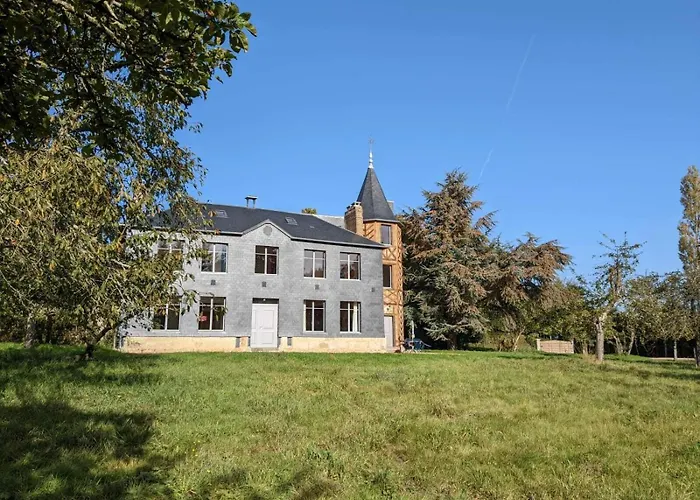 Apartment La Tourelle De Saint Michel De Livet - Parking